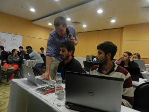 Nicholas Barnett-Moore helping a student with GPlates at the Gondwana Map Project workshop in Rio de Janeiro